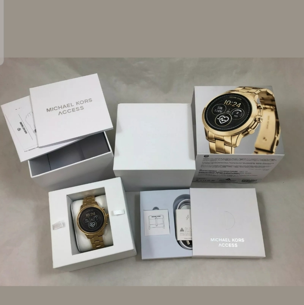 Michael Kors Runway gold smartwatch